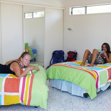 Emu Park Beach Resort Exterior photo