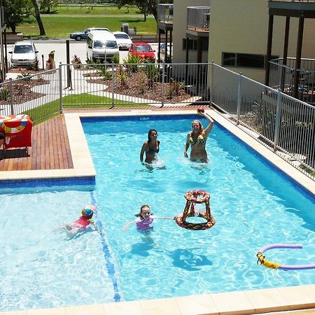 Emu Park Beach Resort Exterior photo