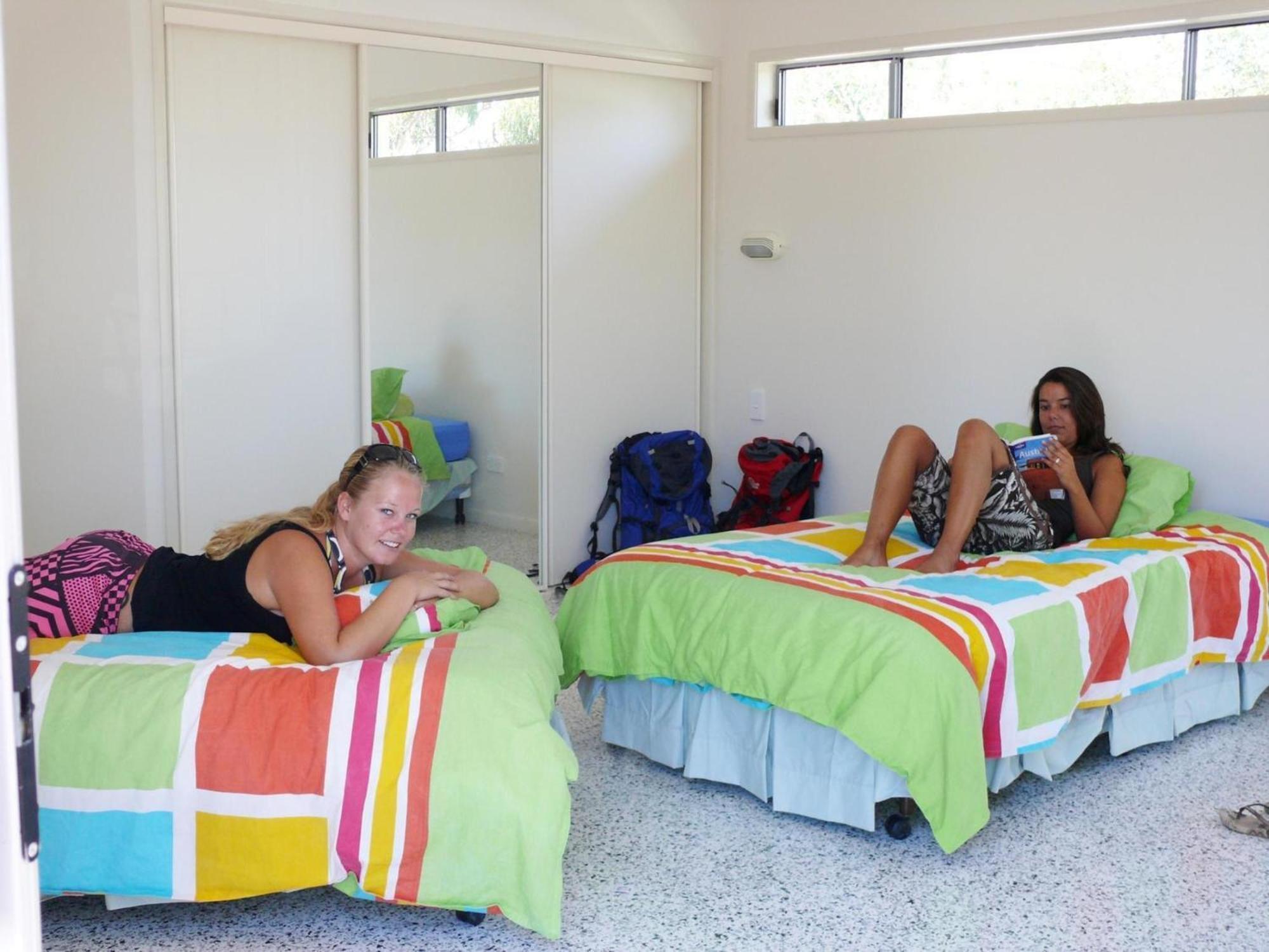 Emu Park Beach Resort Exterior photo