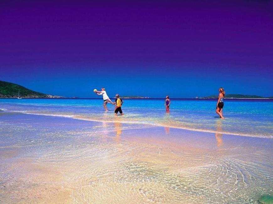 Emu Park Beach Resort Exterior photo